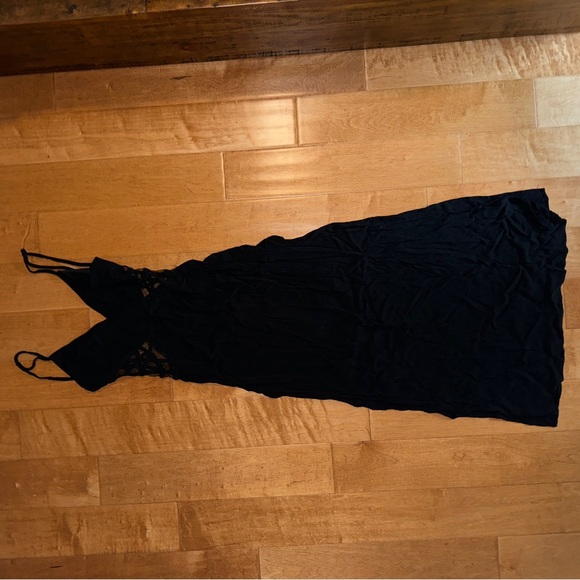 Tobi Black V Neck Maxi Tank Top Strap Dress Side Slits Mesh Paneling At Ribs - Picture 6 of 13